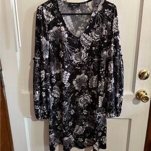 Karen Kane Black and White Floral Long Sleeve Dress